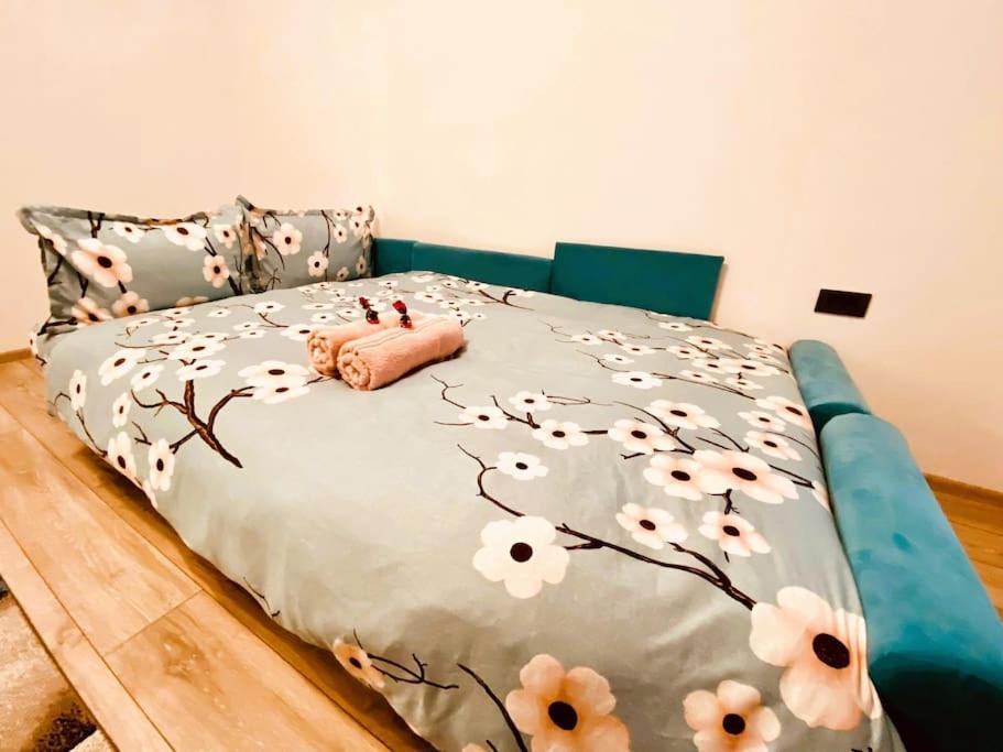 Blue Plaza Studio Apartment Букурещ Екстериор снимка