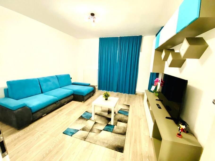 Blue Plaza Studio Apartment Букурещ Екстериор снимка