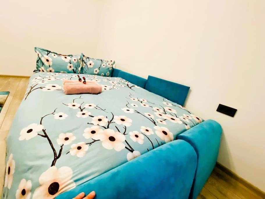 Blue Plaza Studio Apartment Букурещ Екстериор снимка